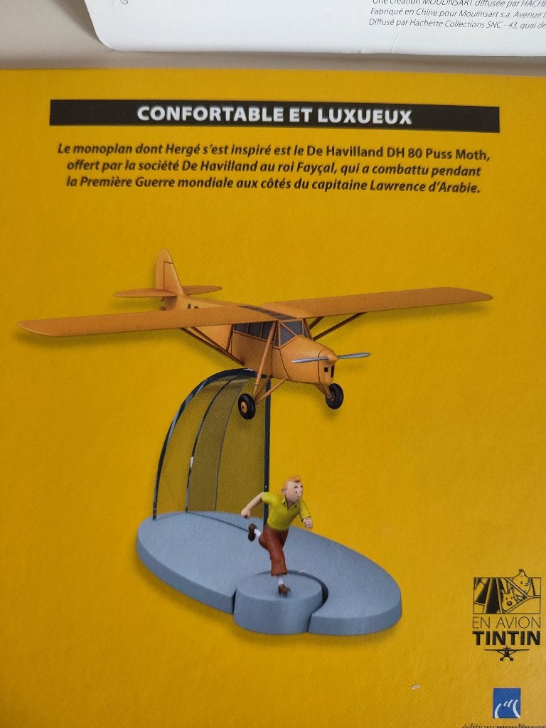 Tintin en Avion 7: avion, support, figurine, livre explicati, Collections, Enlèvement ou Envoi, Tintin, Neuf, Statue ou Figurine