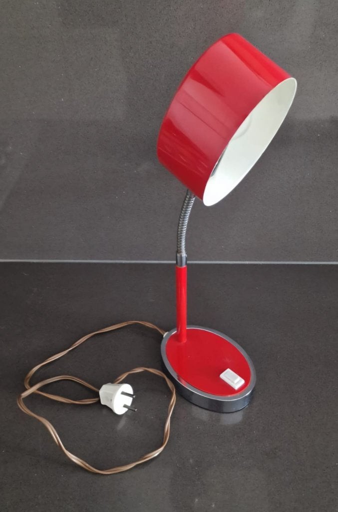 vintage jaren 60 bureau lamp rood bijzondere ovalen kap, Ophalen of Verzenden