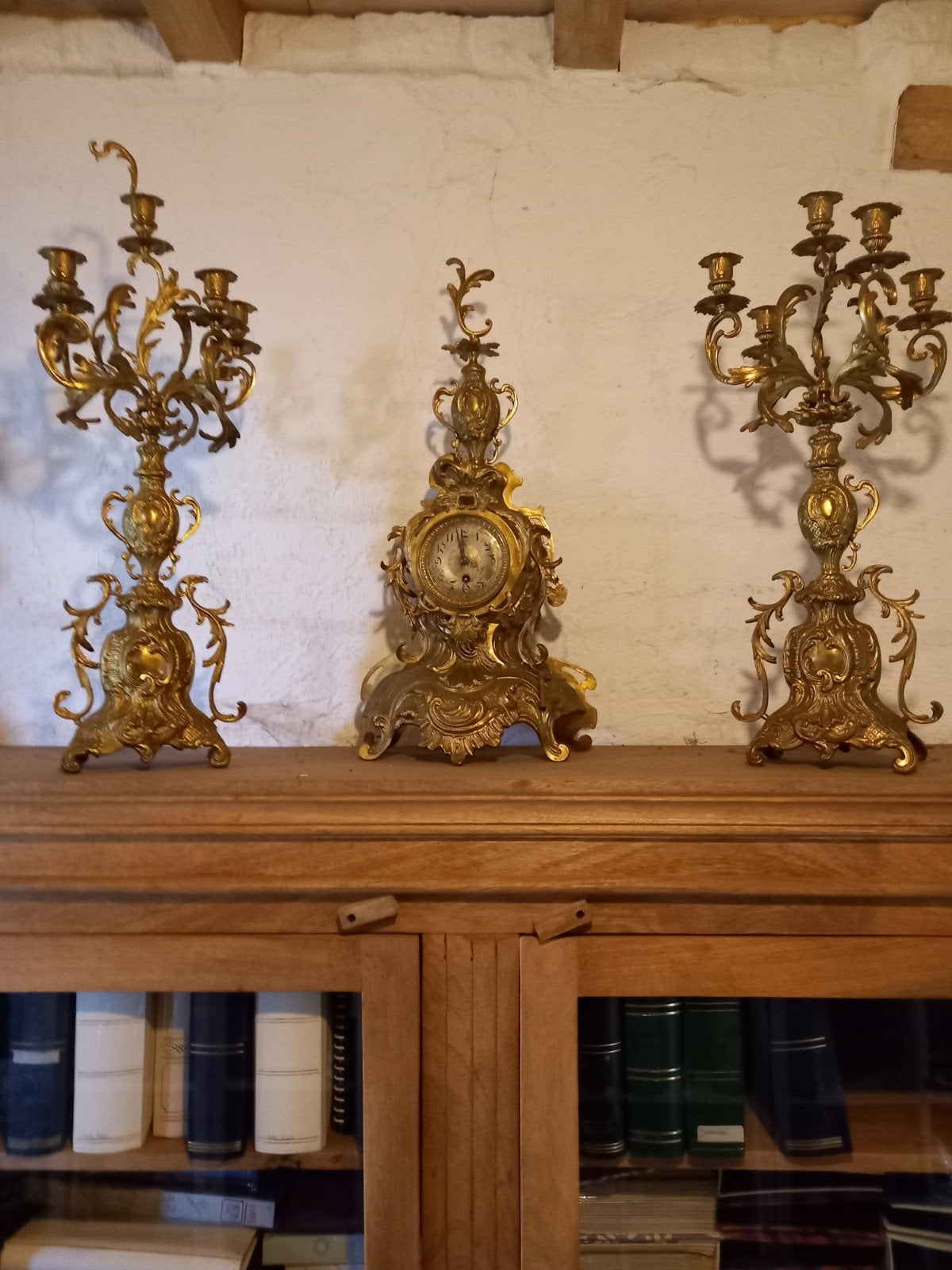 Horloge de cheminée avec chandeliers., Enlèvement