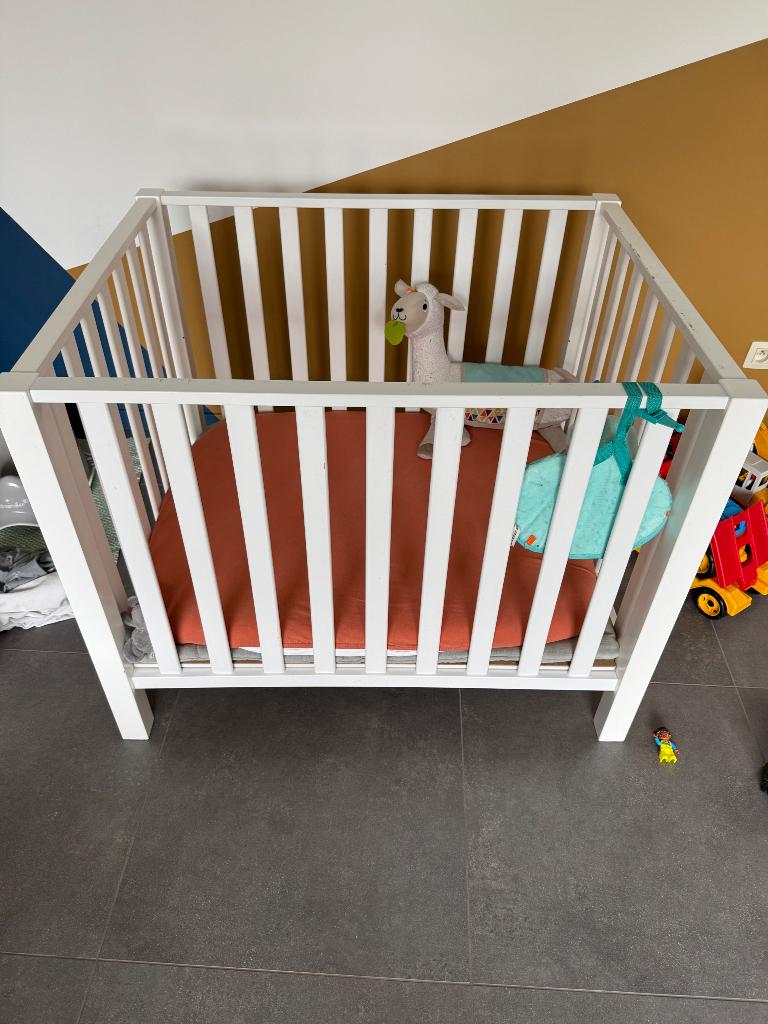 Babypark wit + parkomrander + matras en lakens, Ophalen, Zo goed als nieuw, Rechthoekig, In hoogte verstelbaar