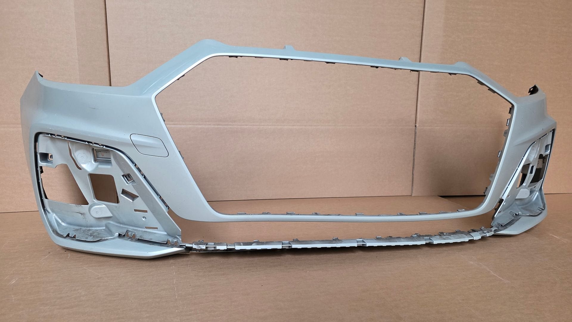 Voorbumper Audi A1 82A S-Line Origineel SLINE L X7E BUMPER, Gebruikt, -, Voor, Bumper