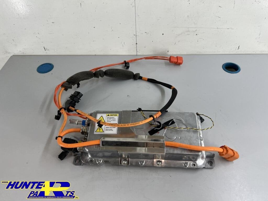 Lader accu Volvo V60 I 2.4 D6 Hybride ('13-'18) 32202166, Auto-onderdelen, Gebruikt, Volvo, Volvo