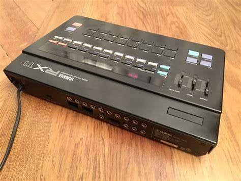 Yamaha RX-11 drumcomputer 80s classic, Muziek en Instrumenten, Drumcomputers, Ophalen of Verzenden, Gebruikt, Yamaha