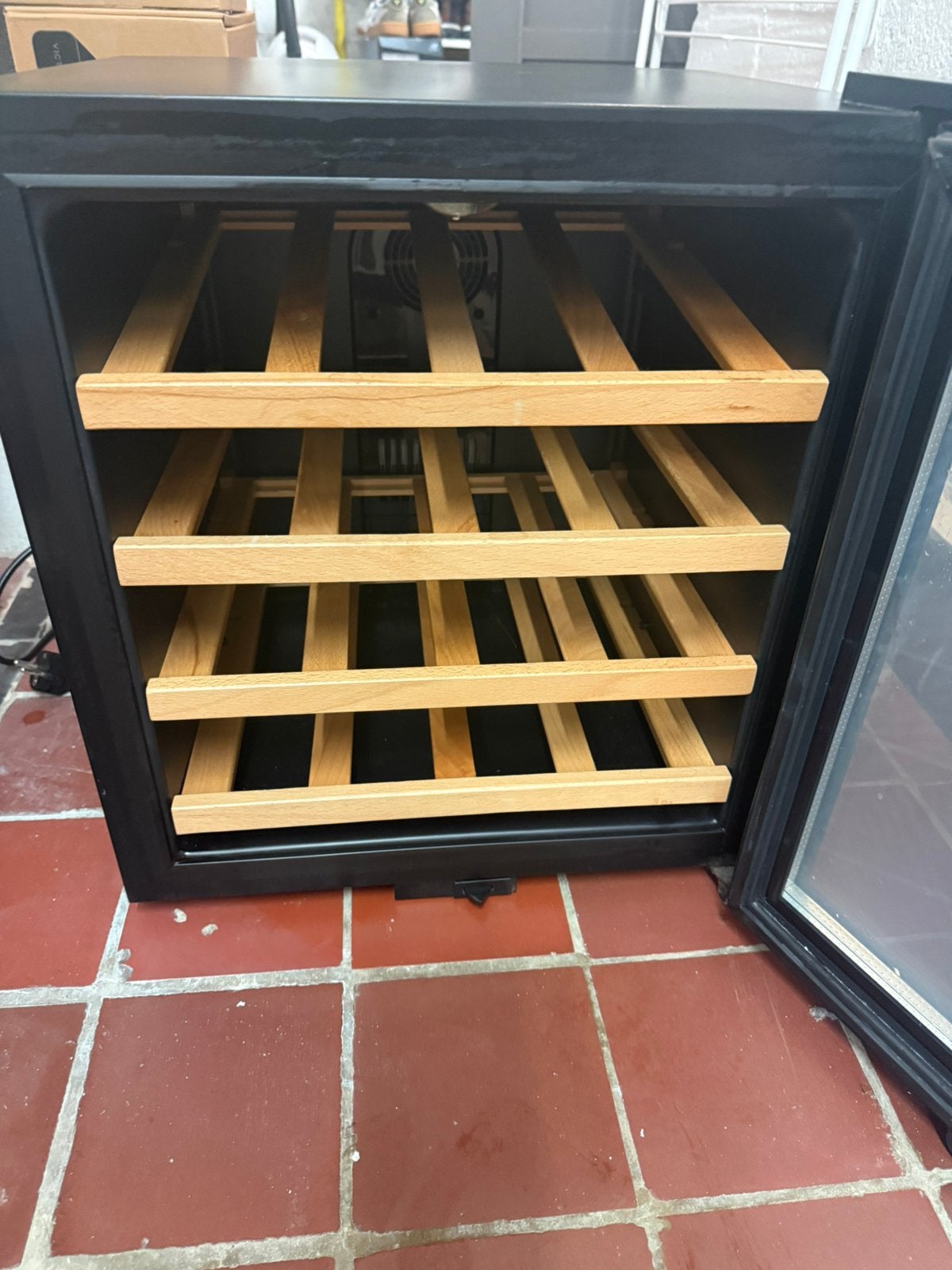 Cave a vin, Elektronische apparatuur, Koelkasten en IJskasten, Ophalen, Gebruikt