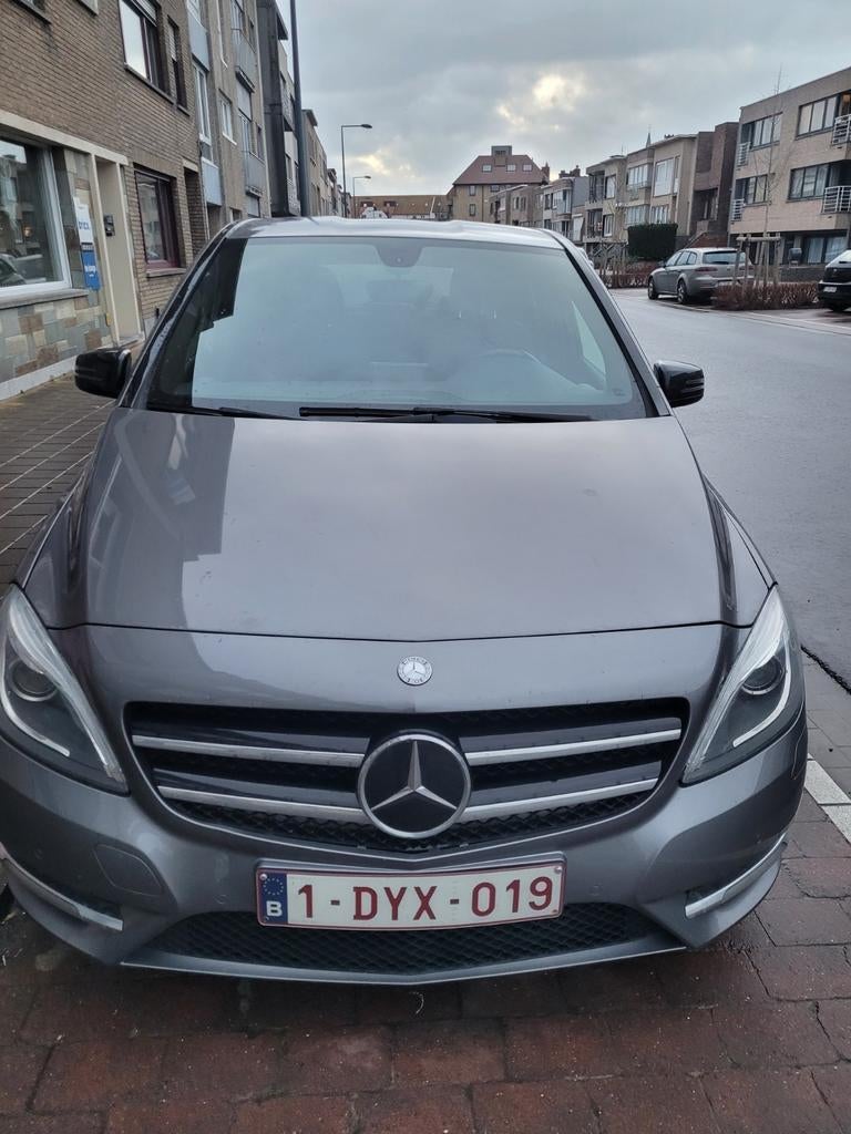 Mercedes b 180 te koop, Auto's, Zwart, Leder en Stof, Diesel, Particulier
