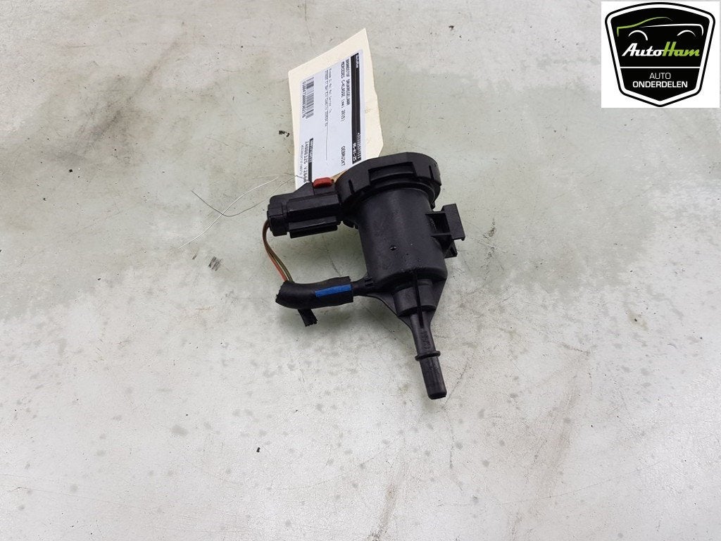 VACUUM VALVE C Estate (S205) (|A0014760532|A0004760600|), Utilisé, Mercedes-Benz
