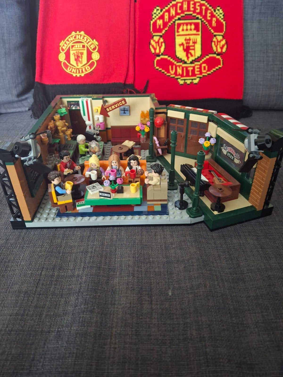 lego central perk friends, Enlèvement, Complet, Lego, Friends