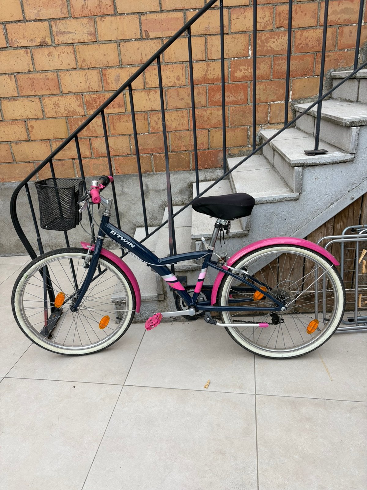 Vélo VTC btwin pour enfant - très bon état, Vélos & Vélomoteurs, Enlèvement, Comme neuf, Frein sur jante