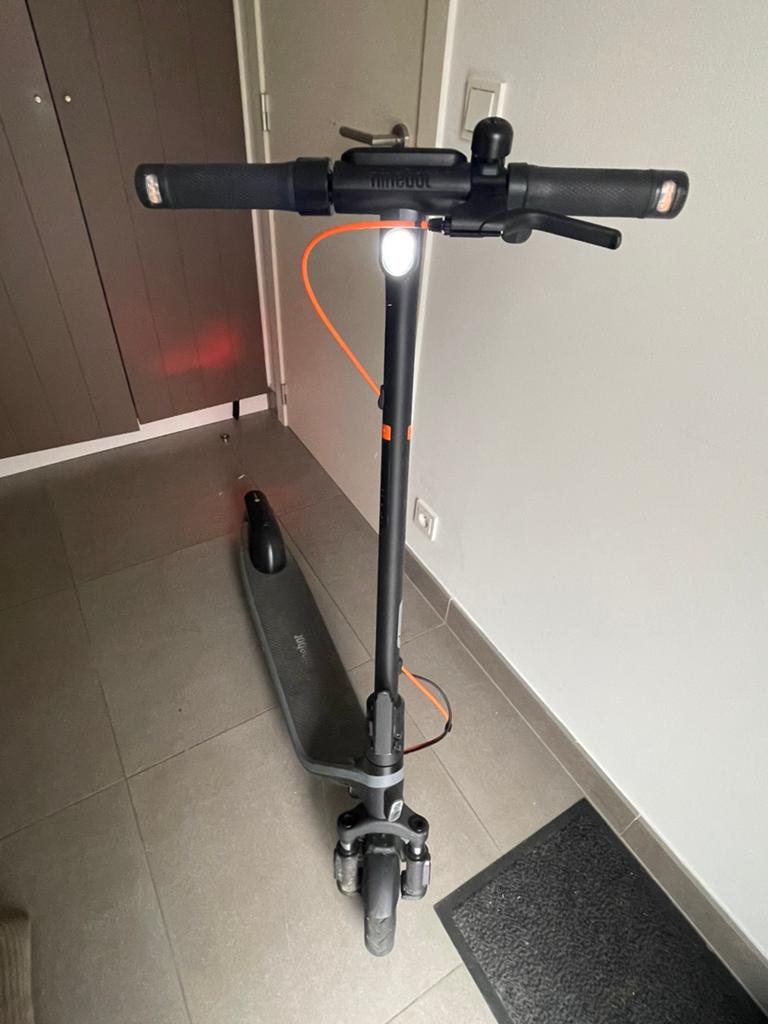 Elektrische step, Fietsen en Brommers, Steps, Ophalen, Zo goed als nieuw