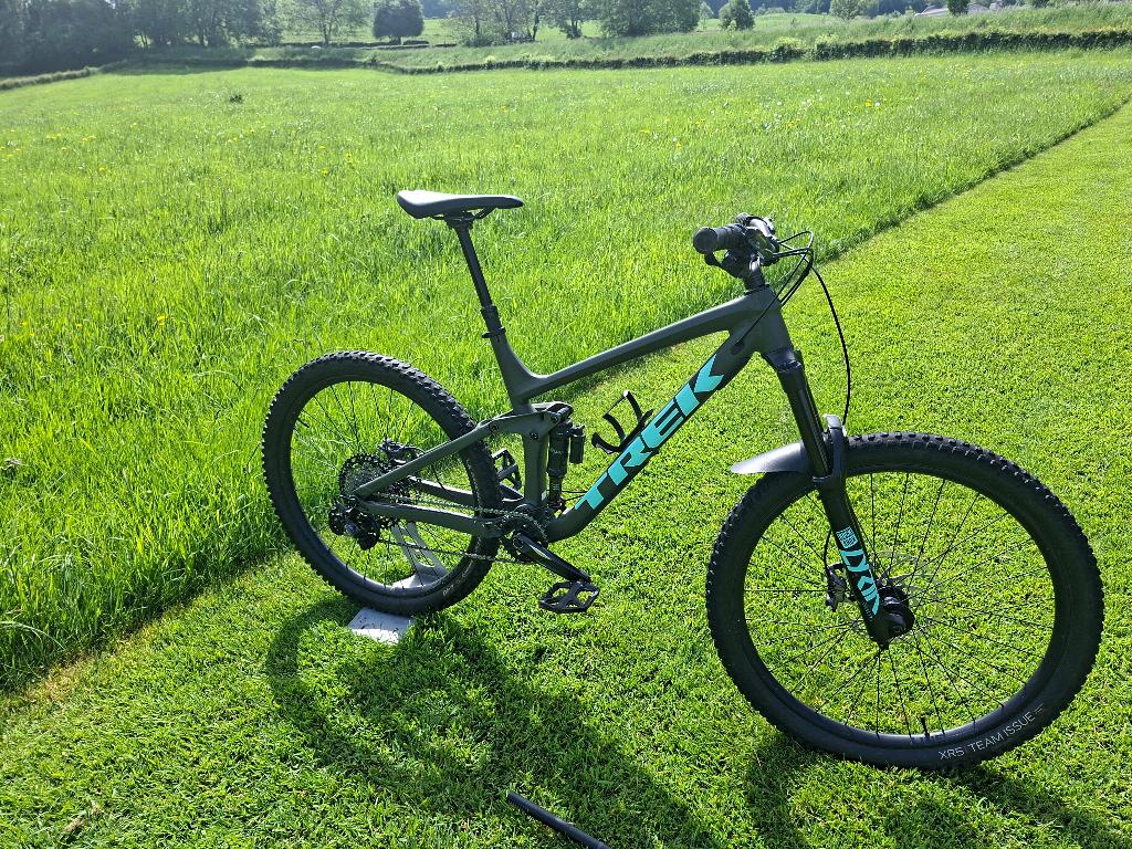 VTT Trek Remedy 8 XT 2023 L Matte Olive Grey Facture origine, Vélos & Vélomoteurs, Enlèvement, Frein à disque, Trek, Utilisé