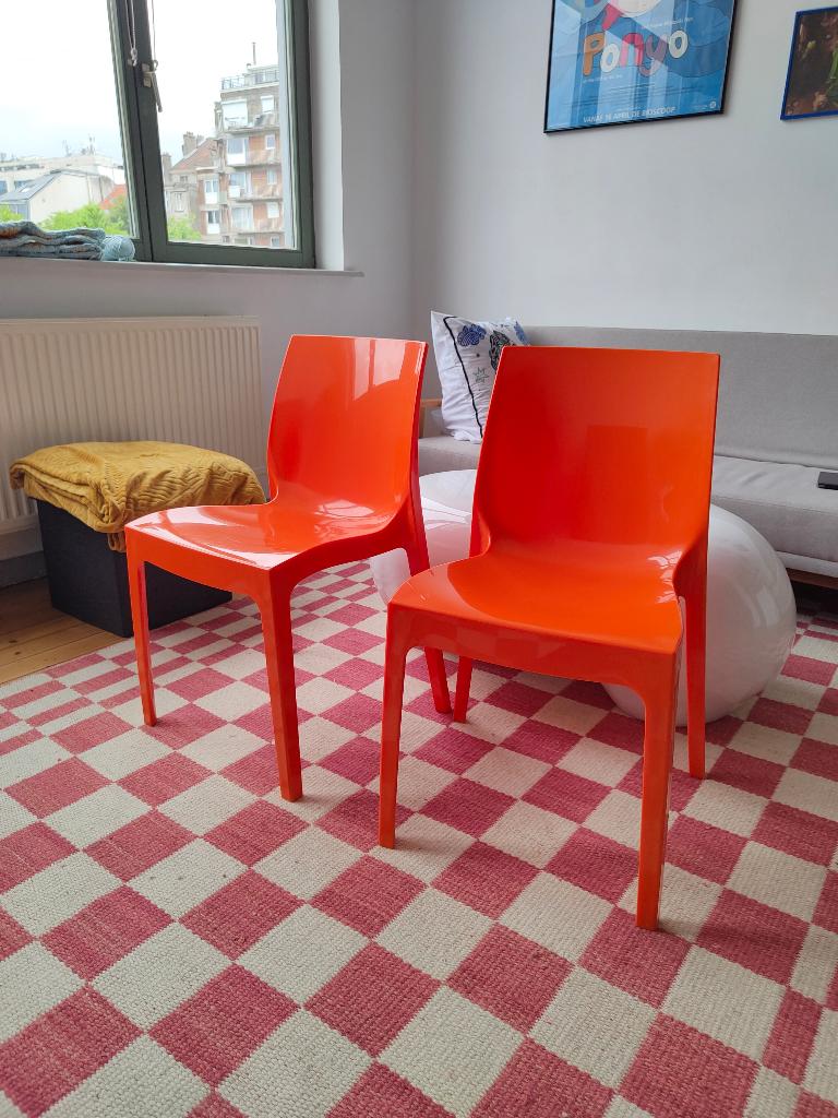 Twee oranje plastic stoelen ICE van GRAND SOLEIL, Huis en Inrichting, Stoelen, Ophalen, Kunststof, Gebruikt, Twee