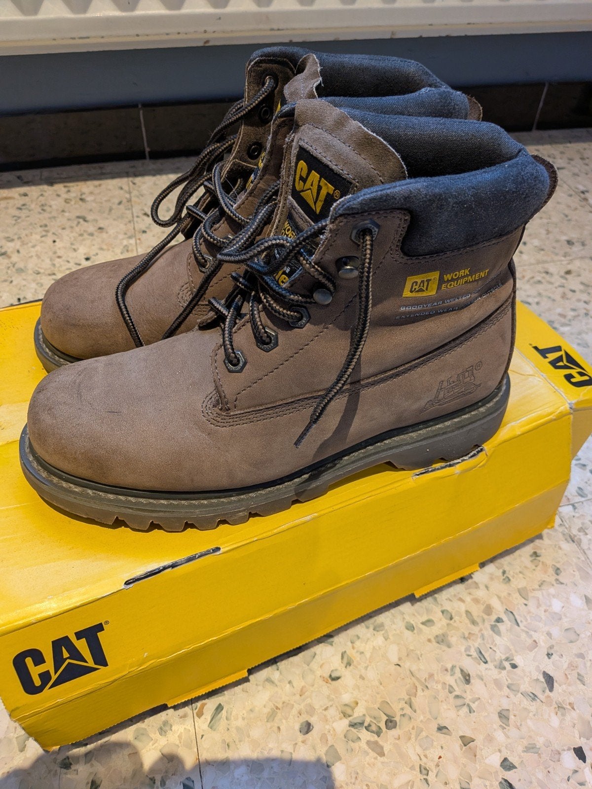 bottines Caterpillar taille 42, Enlèvement