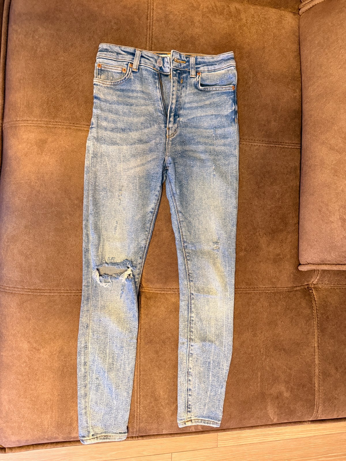 Jeans Zara XS, Vêtements | Femmes, Jeans, Enlèvement ou Envoi, Comme neuf