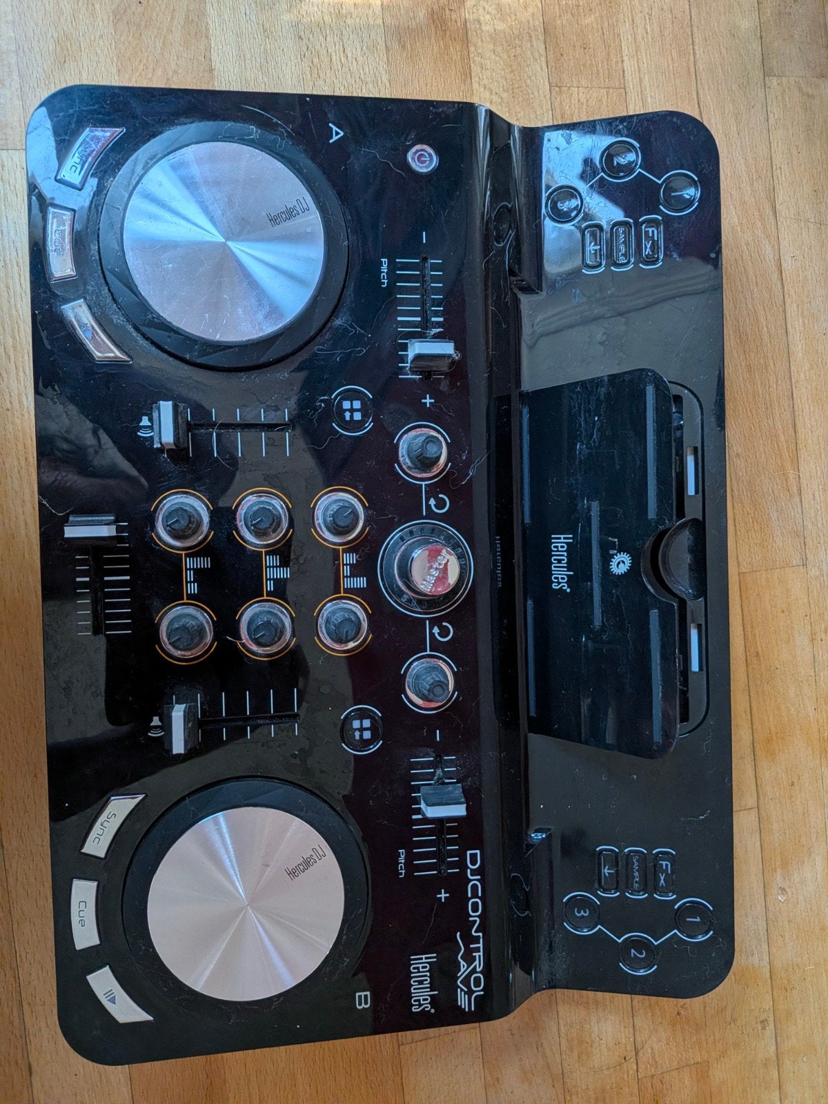 Table de mixage Hercules, Musique & Instruments, Enlèvement, Comme neuf