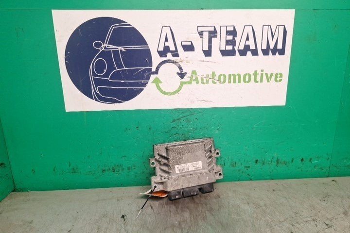 CALCULATEUR MOTEUR ECU Twingo II (CN) (|8201076738|), Renault, Utilisé, Continental AG, Continental-Plaza 1
30175  Hannover, DE