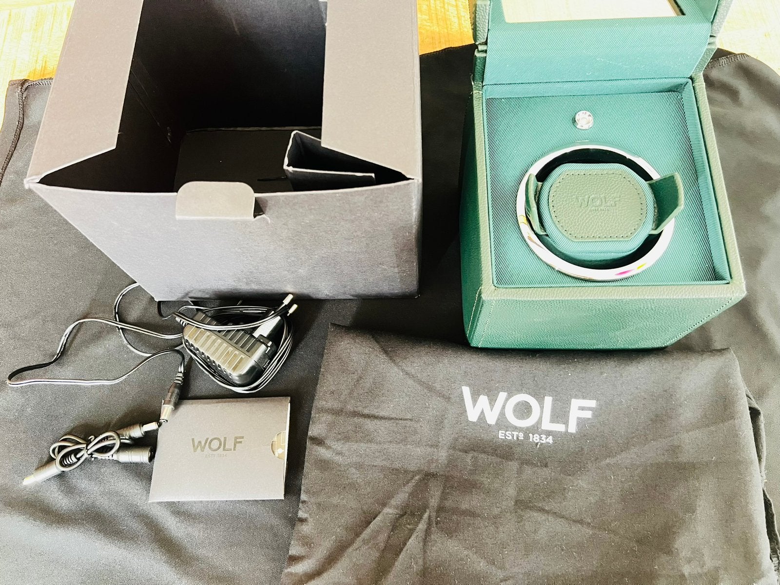 Remontoir de montre Wolf, vert, comme neuf, Bijoux, Sacs & Beauté, Enlèvement ou Envoi, Comme neuf
