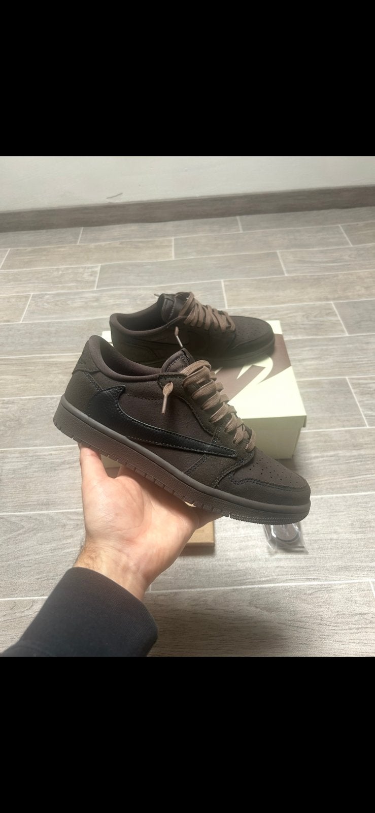 Jordan 1 Low Travis Scott brown, Kleding | Heren, Schoenen, Ophalen, Nieuw, Bruin