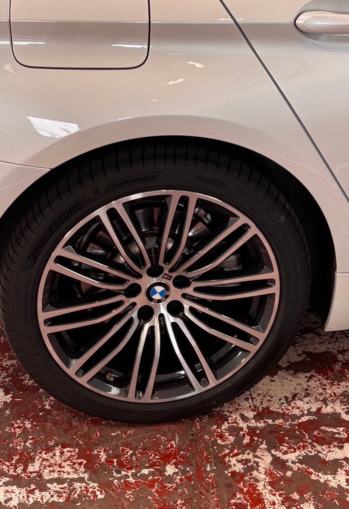 Modèle d'origine BMW Série 5 G30 G31 Style 664M 19 pouces, Pneus et Jantes, Véhicule de tourisme, Utilisé, Pneus été