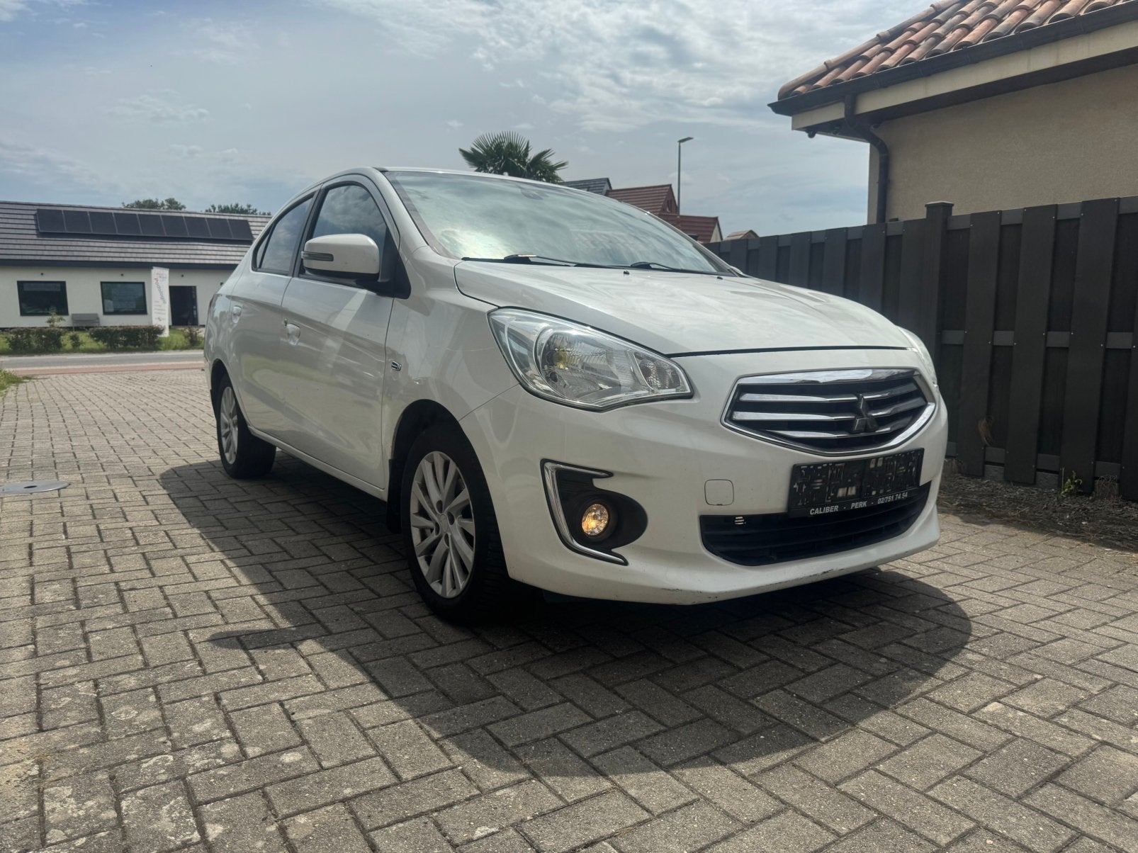 Mitsubishi Attrage 1.2 - ESSENCE - AIRCO - 148.000km - 2016, Autos, Mitsubishi, Euro 5, Achat, Entreprise, Boîte manuelle