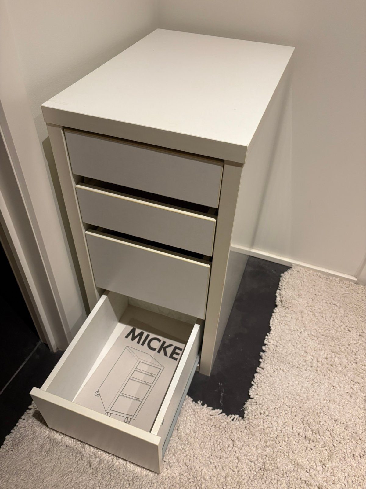 Petit meuble de rangement, 3 ou 4 tiroirs, Moins de 100 cm, Enlèvement, Utilisé
