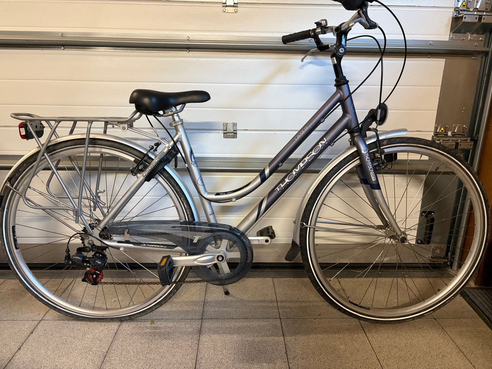 Vélo Thompson pour femmes, Vélos & Vélomoteurs, Autres marques, Frein sur jante, Moins de 10 vitesses, Comme neuf