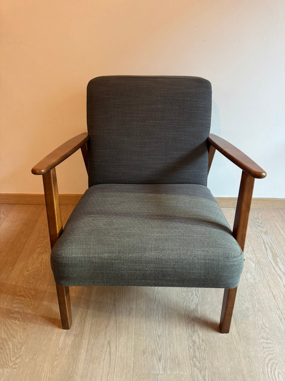 IKEA EKENÄSET fauteuil grijs hout mid-century, Maison & Meubles, 75 à 100 cm, Mid-century / Scandinavisch, Bois, Enlèvement