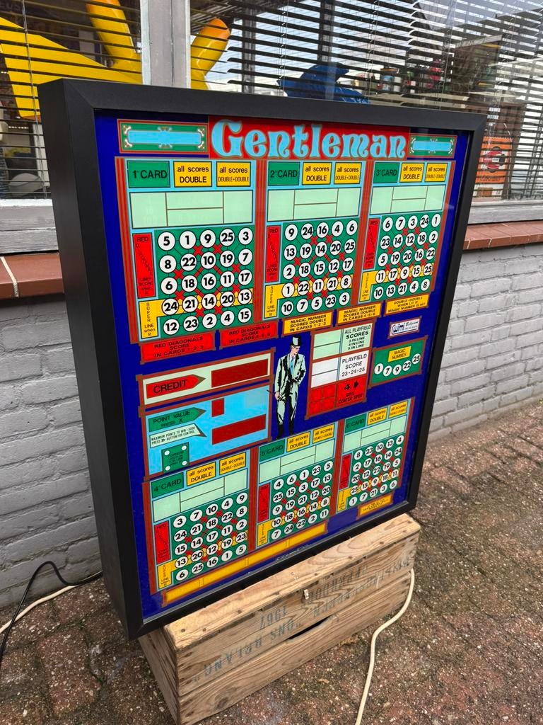 Vintage Gentleman gokkast / lichtbak, Overige munten, Ophalen, Gebruikt