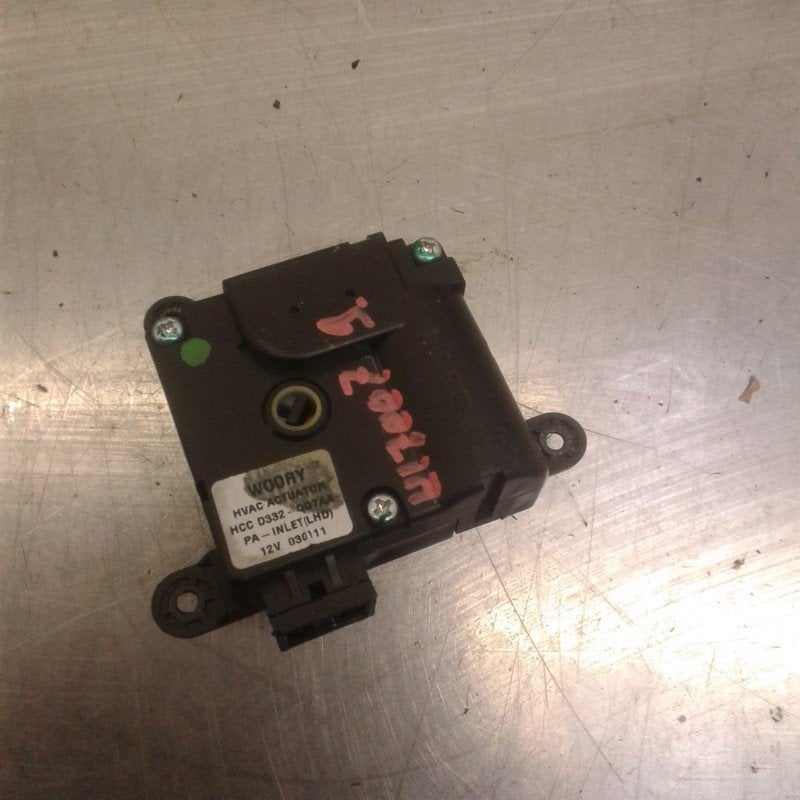 ACTIONNEUR MOTEUR VOLET CHAUFFAGE i10 (F5) (|D332QQ7AA|), Utilisé, Hyundai
