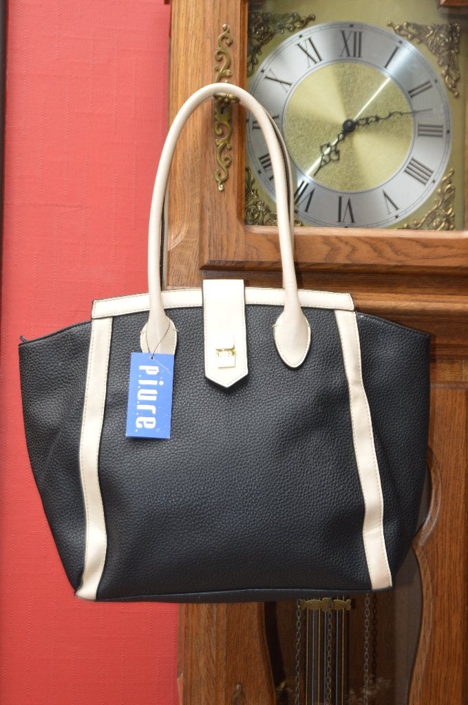 Joli grand sac fourre-tout en similicuir grainé noir NEUF!, Enlèvement ou Envoi, Neuf, Noir, Autres types