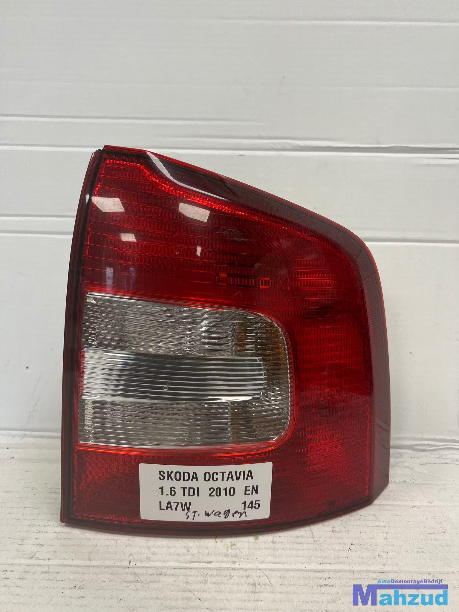 SKODA OCTAVIA 2 combi rechts achterlicht 2007-2013, Auto-onderdelen, Tr. Vaclava Klementa 869
293 01  Mlada Boleslav, CZ, Skoda