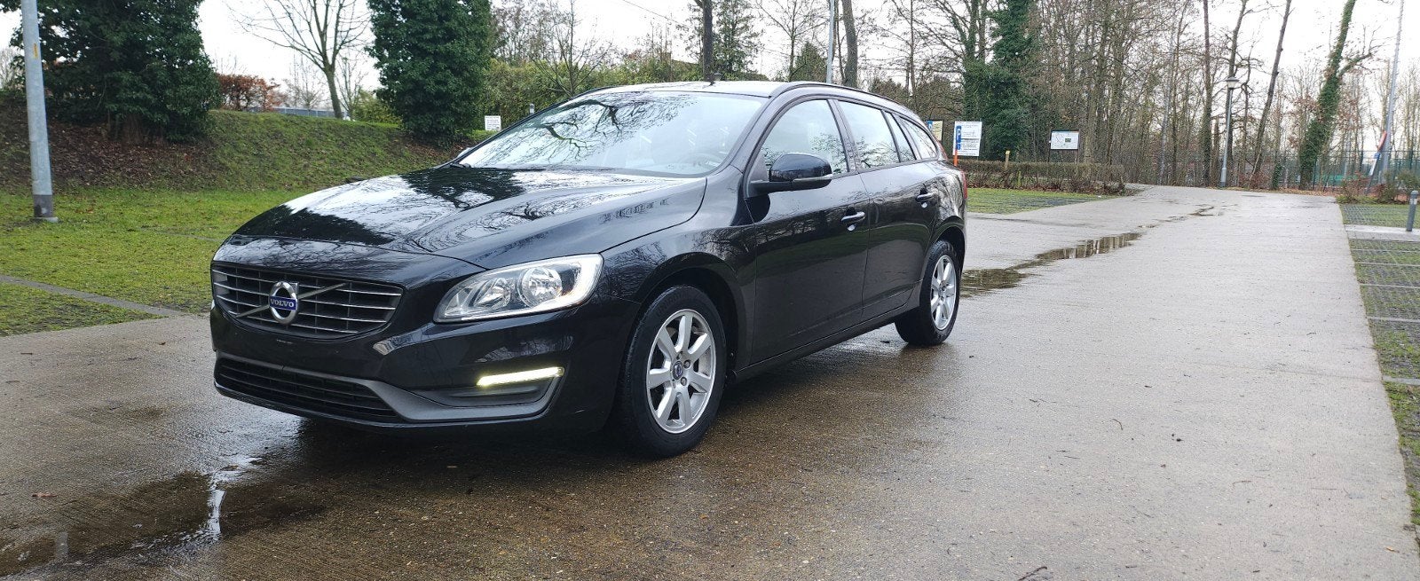 Volvo V60 1.6 D2  Bj.2014 Met 184.000 Km, Auto's, Volvo, Voorwielaandrijving, Stof, Overige kleuren, USB