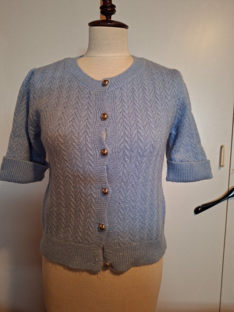 Lichtblauwe cardigan - gilet - vest - Mt. 36, More & more, Blauw, Ophalen of Verzenden, Zo goed als nieuw