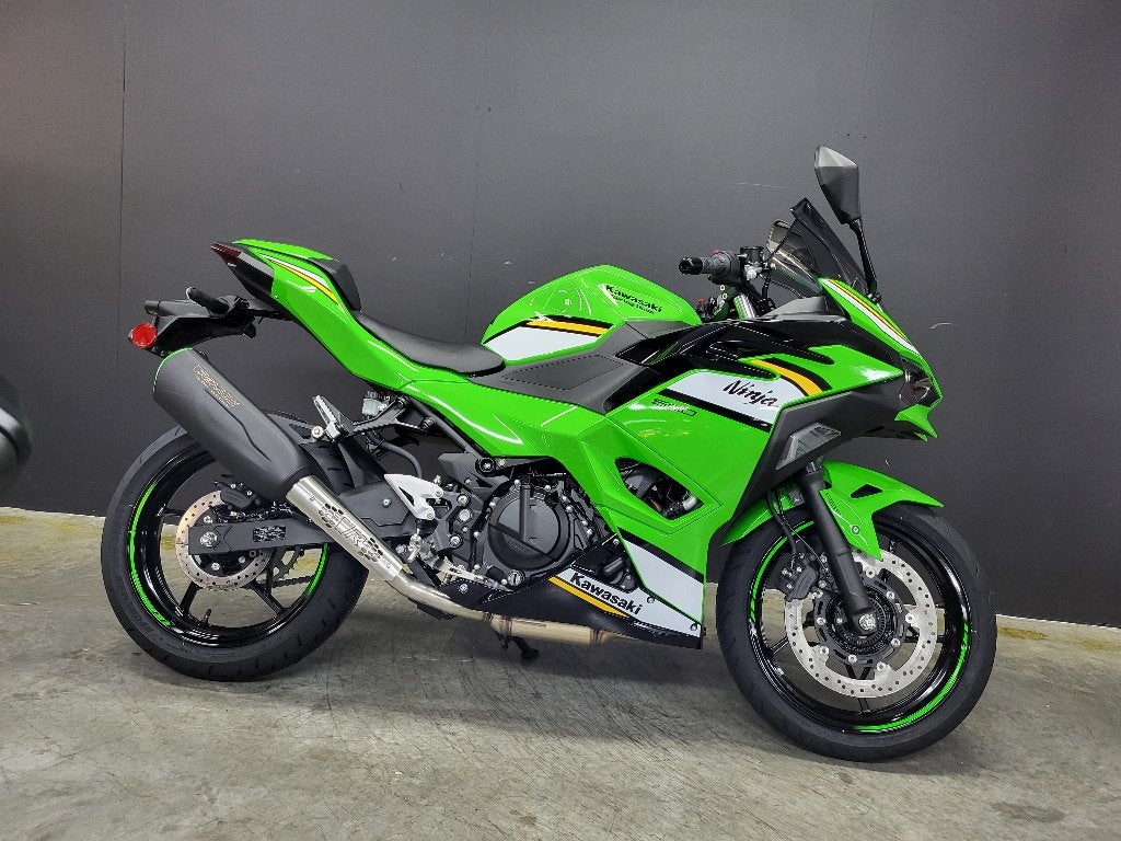 PROMO 2026 Kawasaki Ninja 500 SE Performance (4j garantie), 2 cilinders, ABS, Bedrijf, Sport