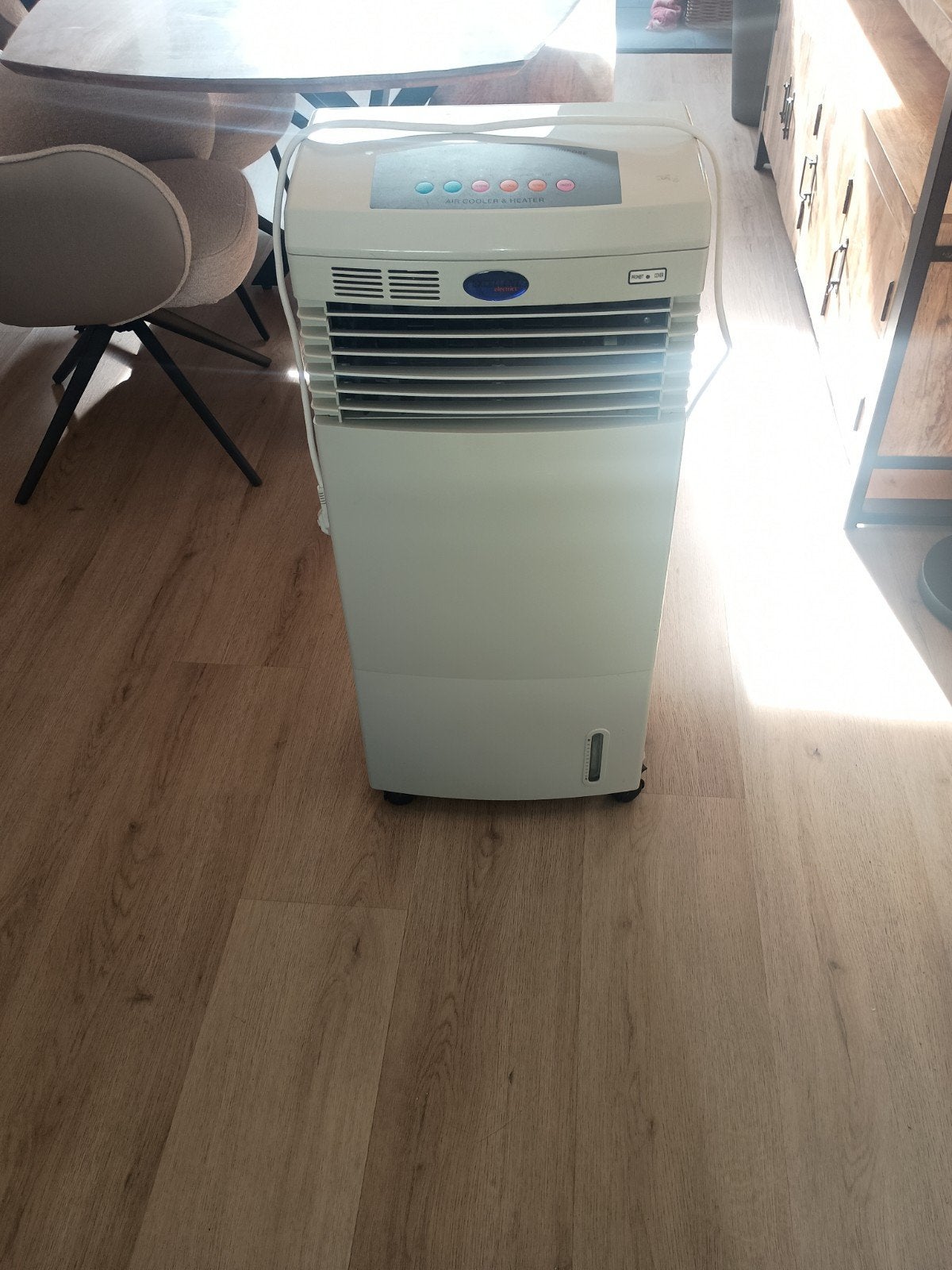 aircooler&heater, Elektronische apparatuur, Ophalen of Verzenden, Zo goed als nieuw, Koelen en Ontvochtigen, Mobiele airco