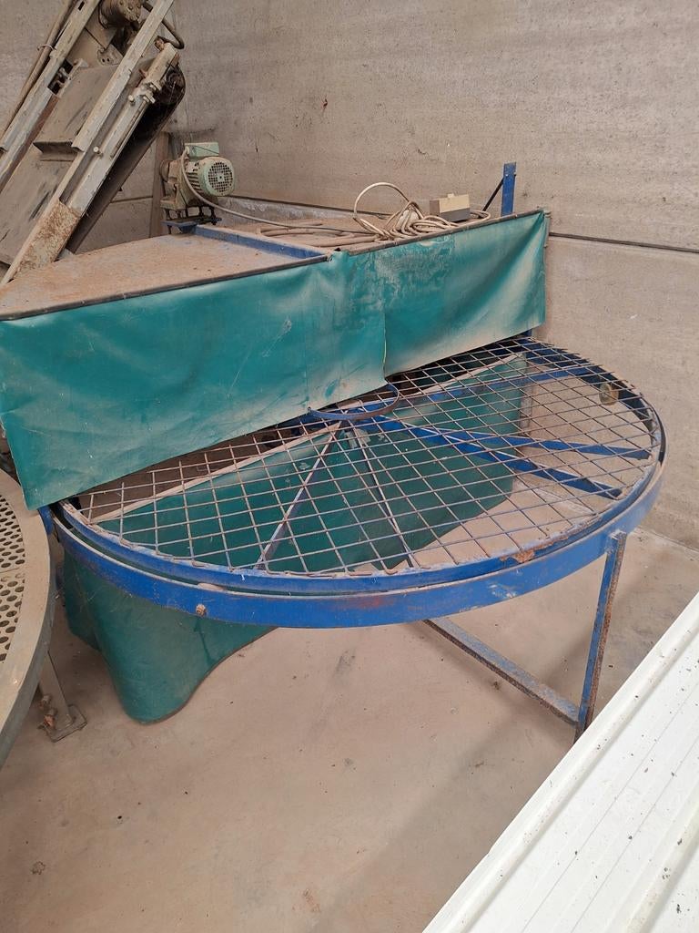 Carousel wasser, Enlèvement