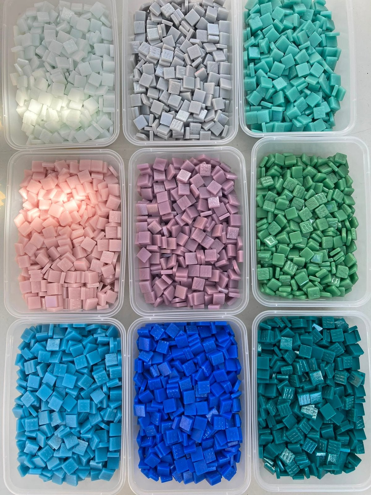 Mozaiek aanbieding! 12 mm div kleuren per 100 gram!, Hobby en Vrije tijd, Ophalen of Verzenden, Zo goed als nieuw