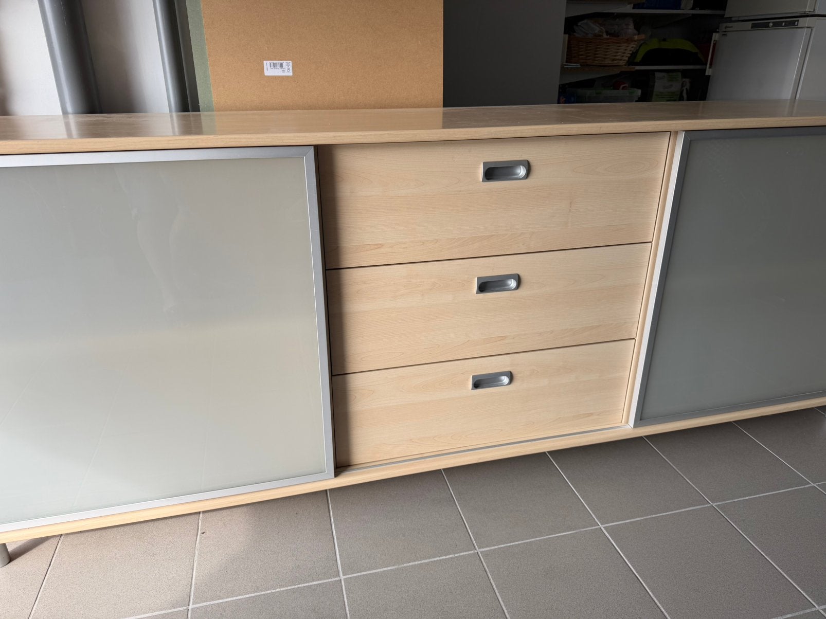 Wandkast, Ophalen, Zo goed als nieuw