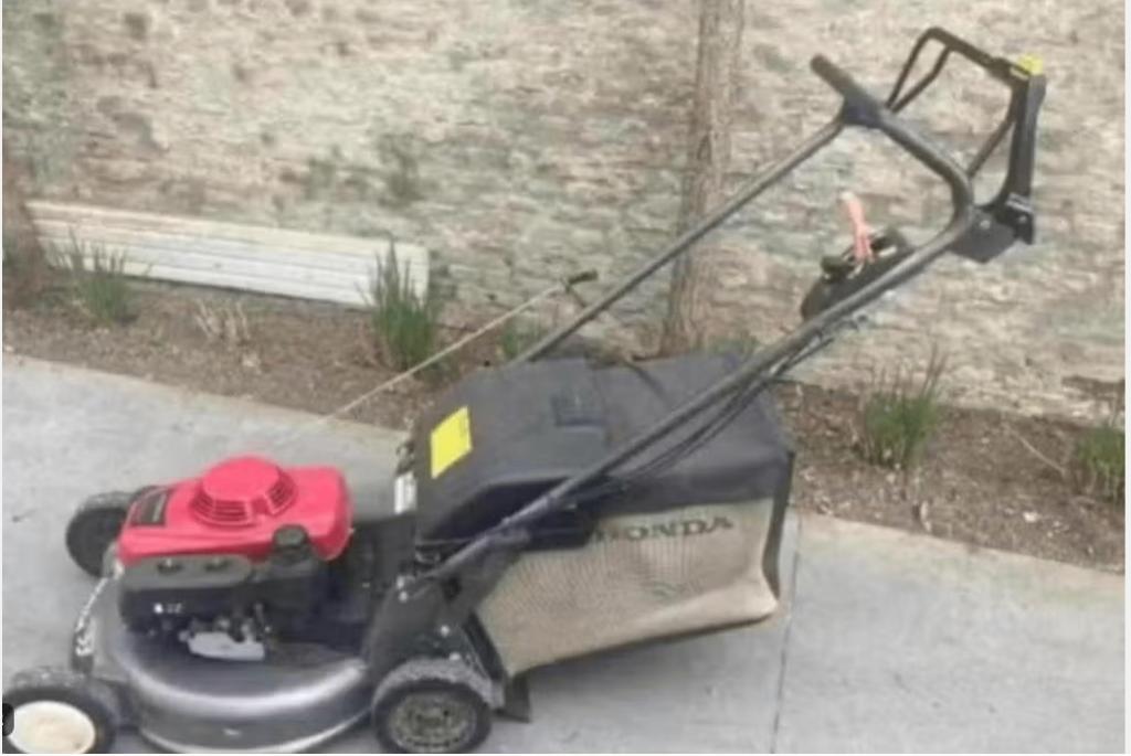 honda hrd 536 benzine grasmaaier, Tuin en Terras, Grasmaaiers, Ophalen