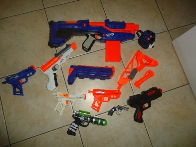 Fusils et pistolets NERF, Enlèvement ou Envoi, Comme neuf