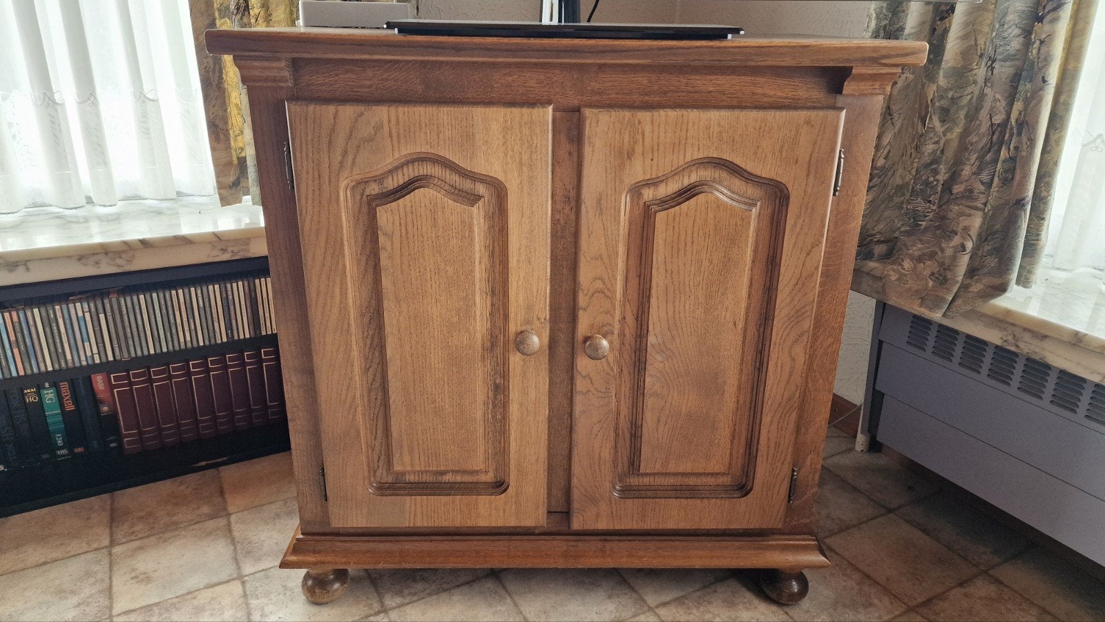 Houten kast/TV meubel, Ophalen