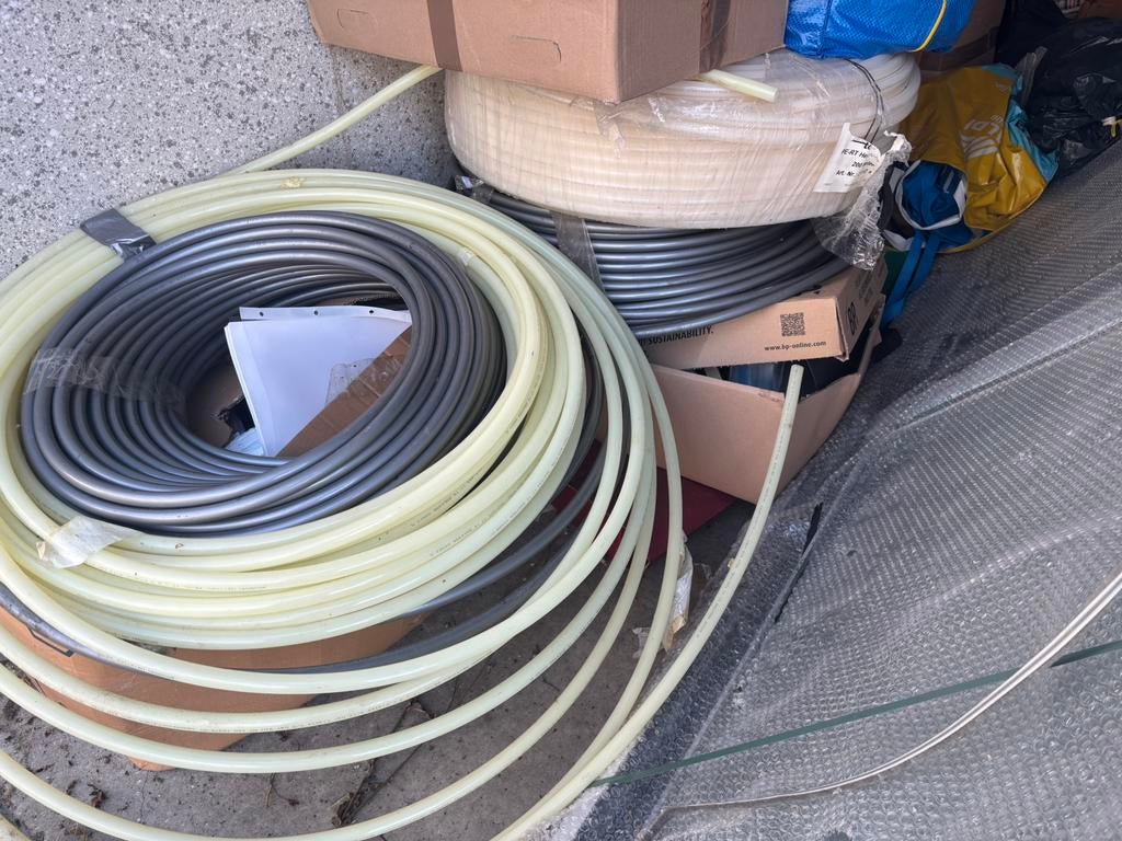 Lot fenêtres Salamander + portes + cabines douche – neuf, Ophalen, Zo goed als nieuw