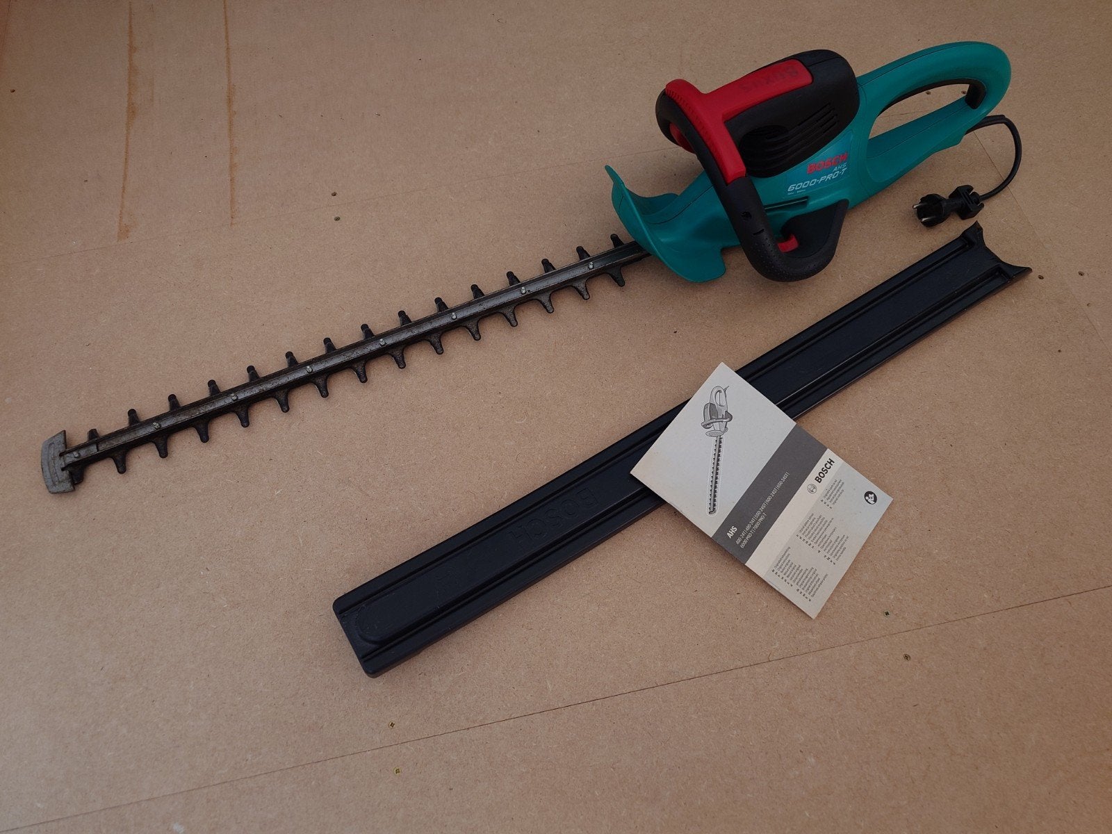 Elektrische heggenschaar Bosch AHS 6000 Pro T, Tuin en Terras, Ophalen, Zo goed als nieuw, Elektrisch, Bosch