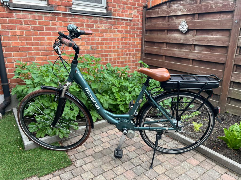 Elektrische fiets, Fietsen en Brommers, Elektrische fietsen, Zo goed als nieuw, 47 tot 51 cm, 50 km per accu of meer, Ophalen