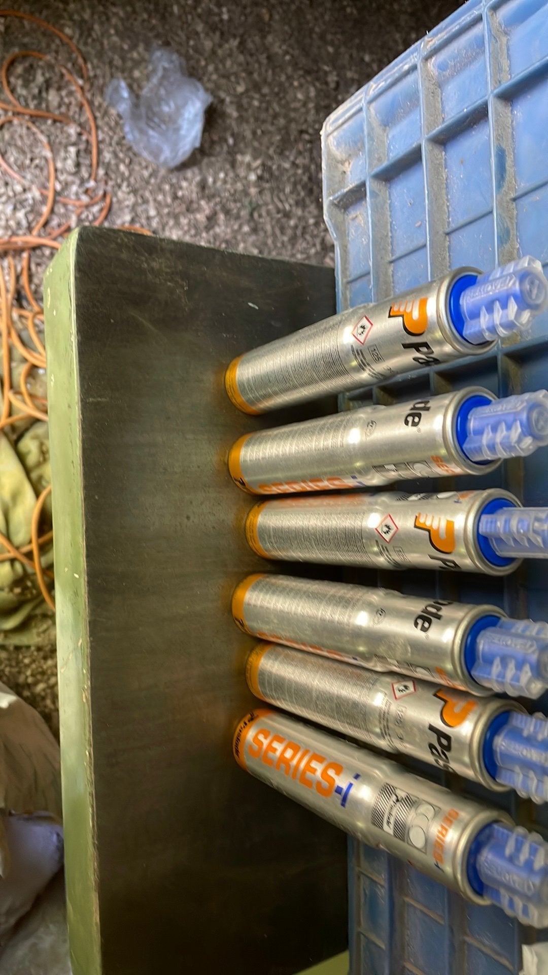 Bouteilles de gaz Paslode, Enlèvement, Comme neuf