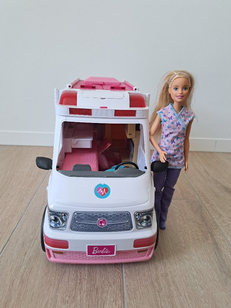 Barbie ambulance, Ophalen of Verzenden, Zo goed als nieuw