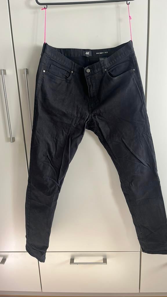 Heren spijkerbroek, W34- L32, Skinny Fit van H&M, Enlèvement ou Envoi, Comme neuf, Noir, W33 - W34 (confection 48/50)