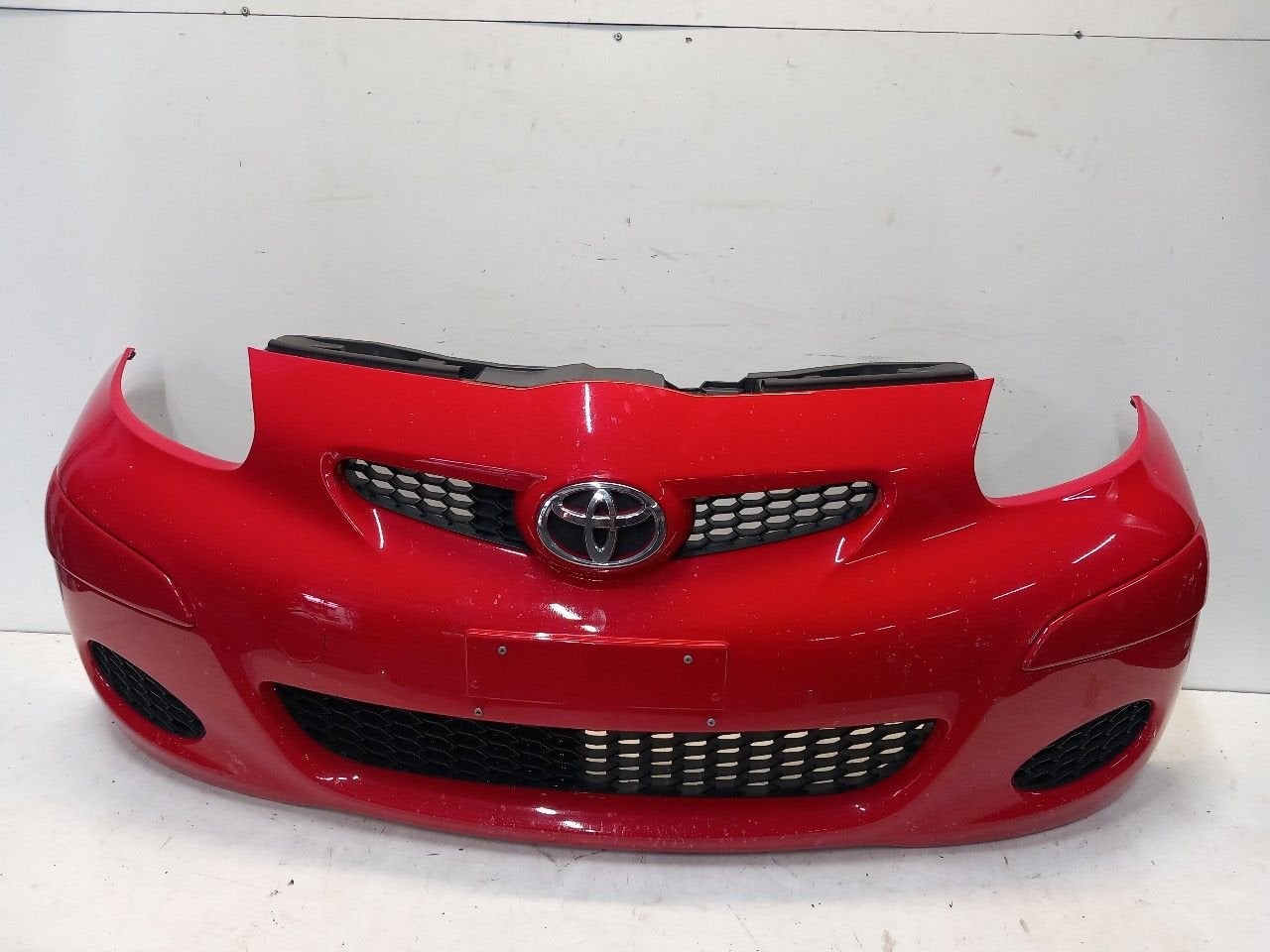 Bumper voor Toyota Aygo, Auto-onderdelen, Onderdelen@venauto.nl, Van der Ven Autorecycling B.V., Gebruikt, Ettenseweg 76, 4706 PB Roosendaal, The Netherlands