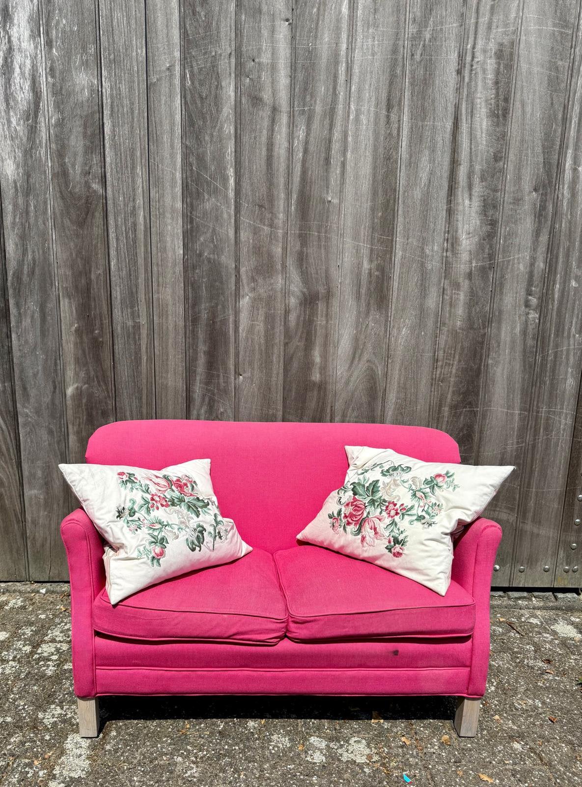 Unieke Vintage Fuchsia Roze 2-Zits Zetel(incl 2 sierkussens), Ophalen, Gebruikt, Tweepersoons, 75 tot 100 cm
