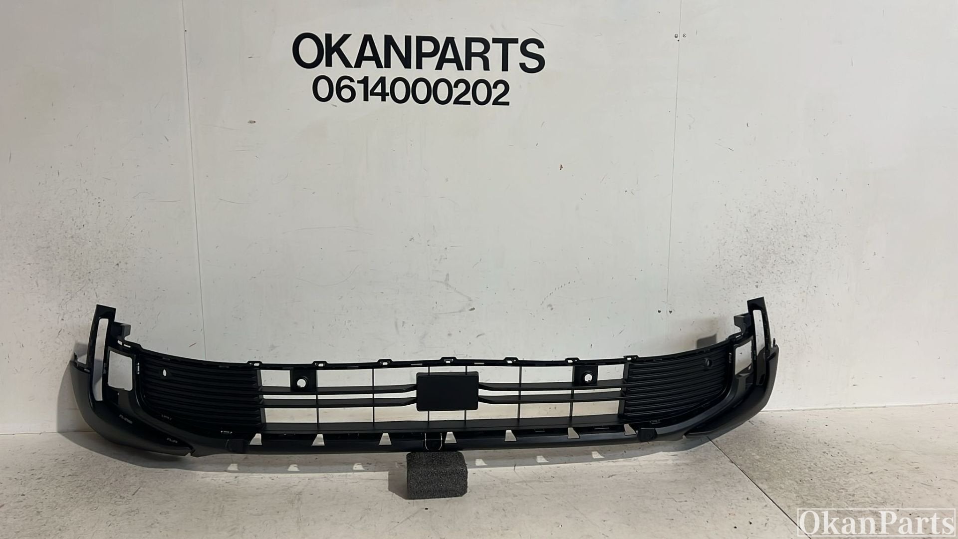 Ford Explorer VI voor bumperspoiler R2KB-17C831-C, Info@fabrikant.eu, Bumper, Fabrikant BV, Gebruikt