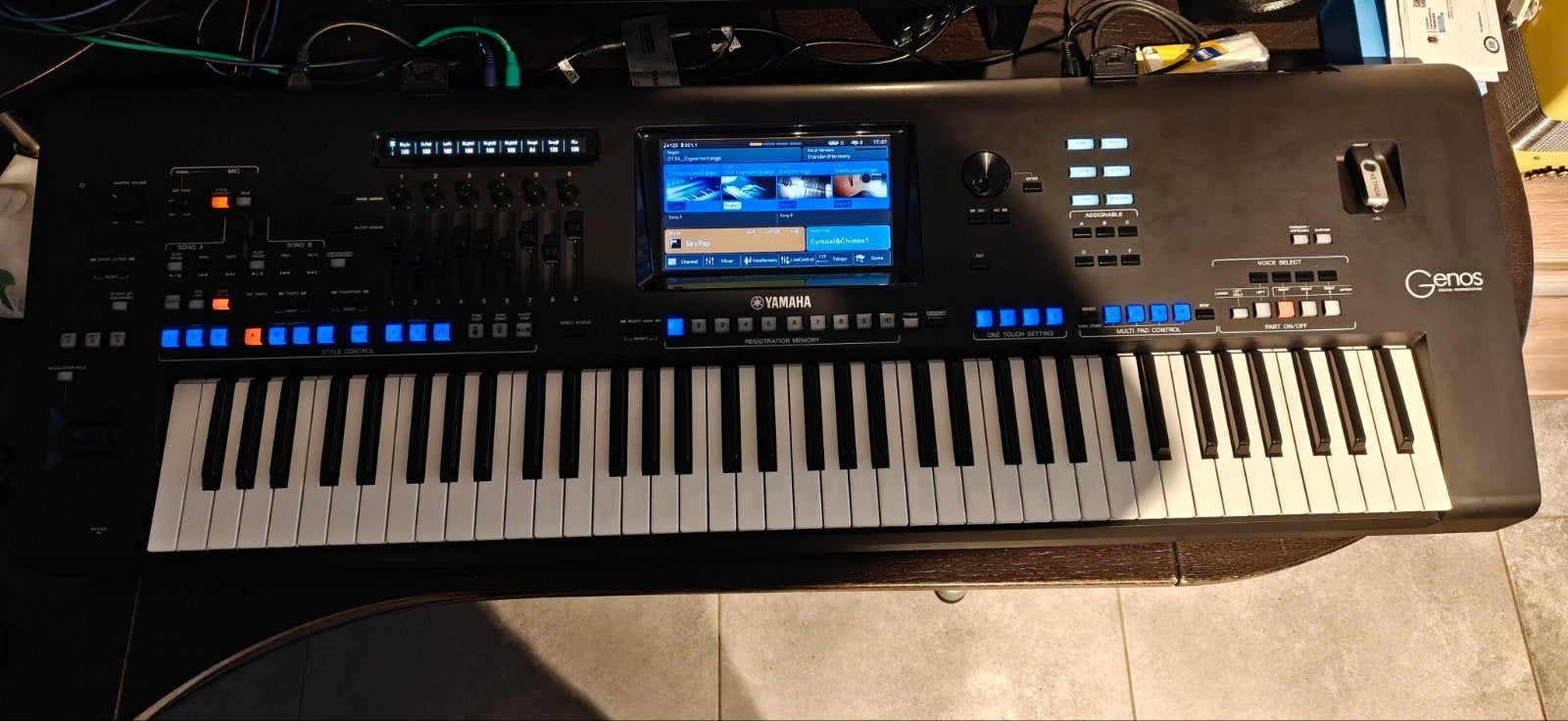 Yamaha Genos 1, Musique & Instruments, Enlèvement, Yamaha
